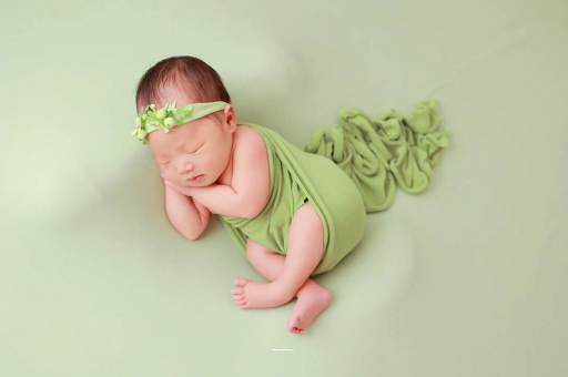 普洱宝宝趴着睡是积食吗